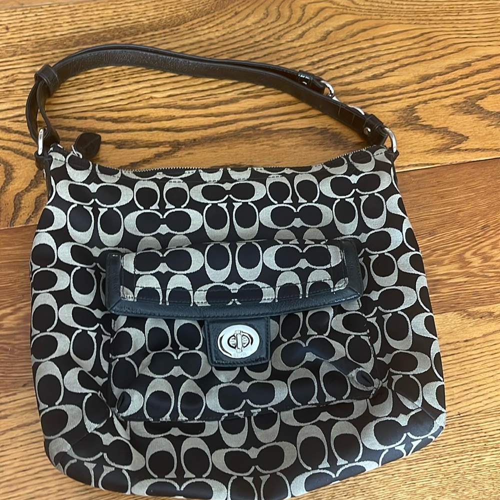 Coach Black C pattern shoulder hand Bag purse